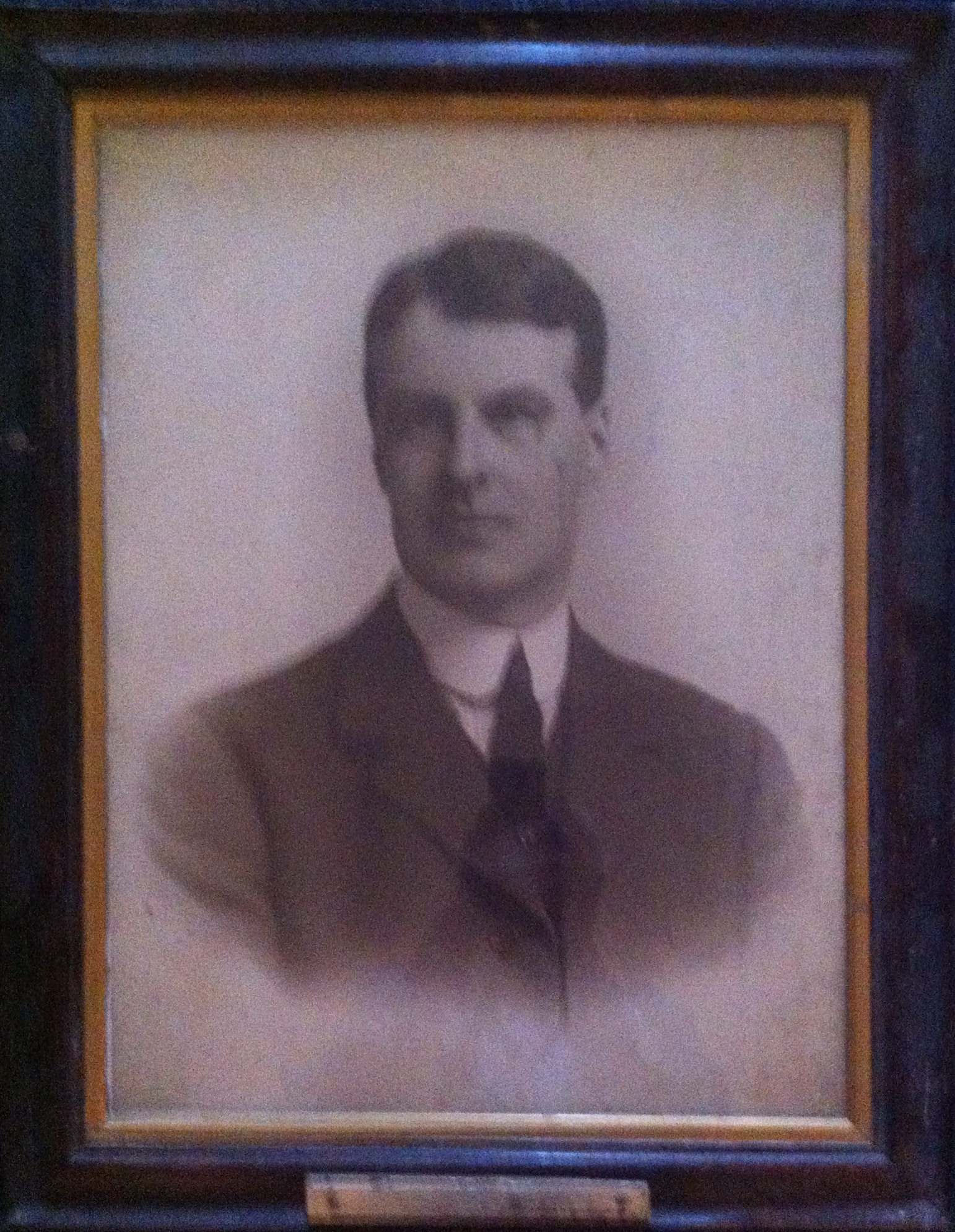 Mr E Thompson
